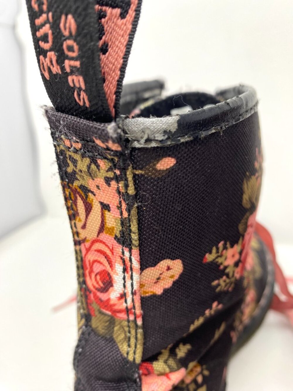Dr. Martens Floral Lace-Up Boot in Victorian Rose 8 - Picture 8 of 12